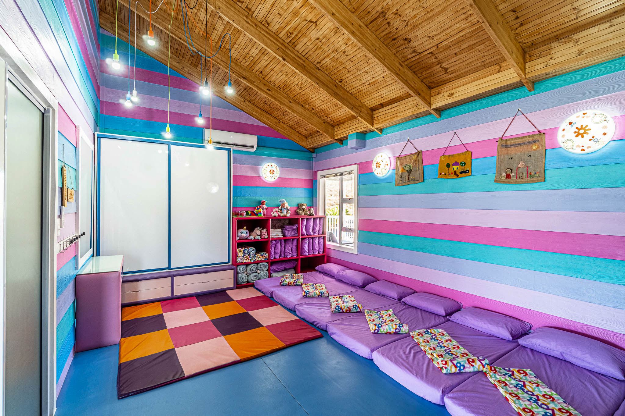 Kids room